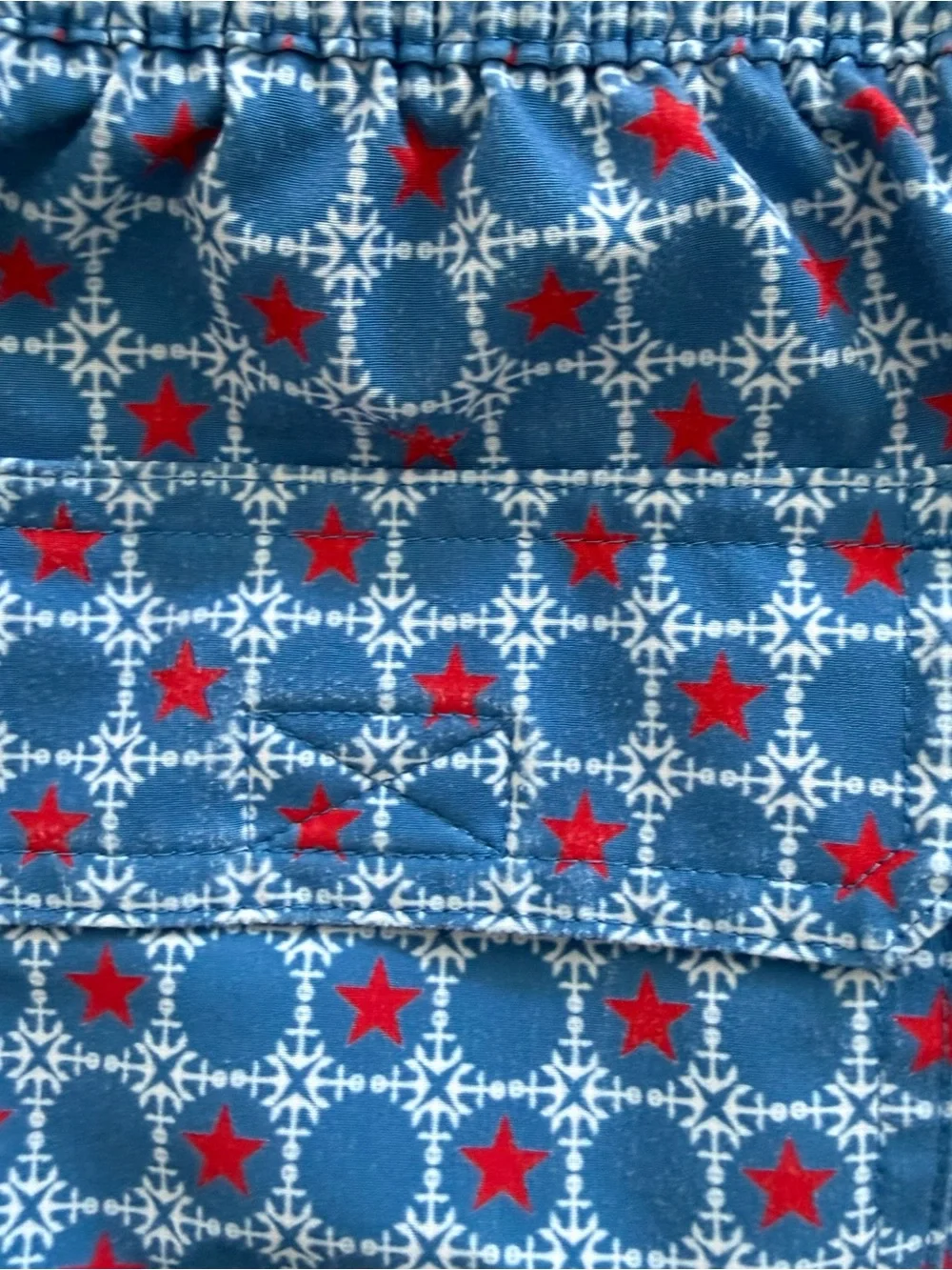 Vineyard Vines Boys Swim Shorts Stars Blue Red White Mesh Lined Size M. In good
